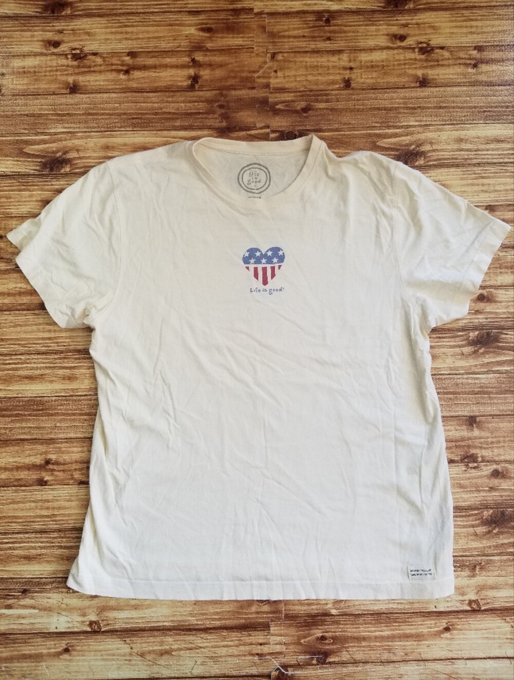 Life Is Good Cream Patriotic Flag Hearts Short Sleeve T-Shirt Size Large Women's